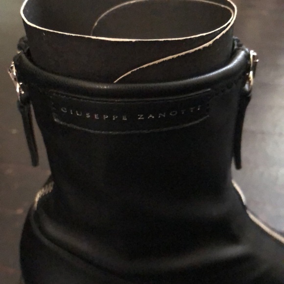 Giuseppe Zanotti Zip Up Combat Boots in Black Size 6.5 - Picture 6 of 13